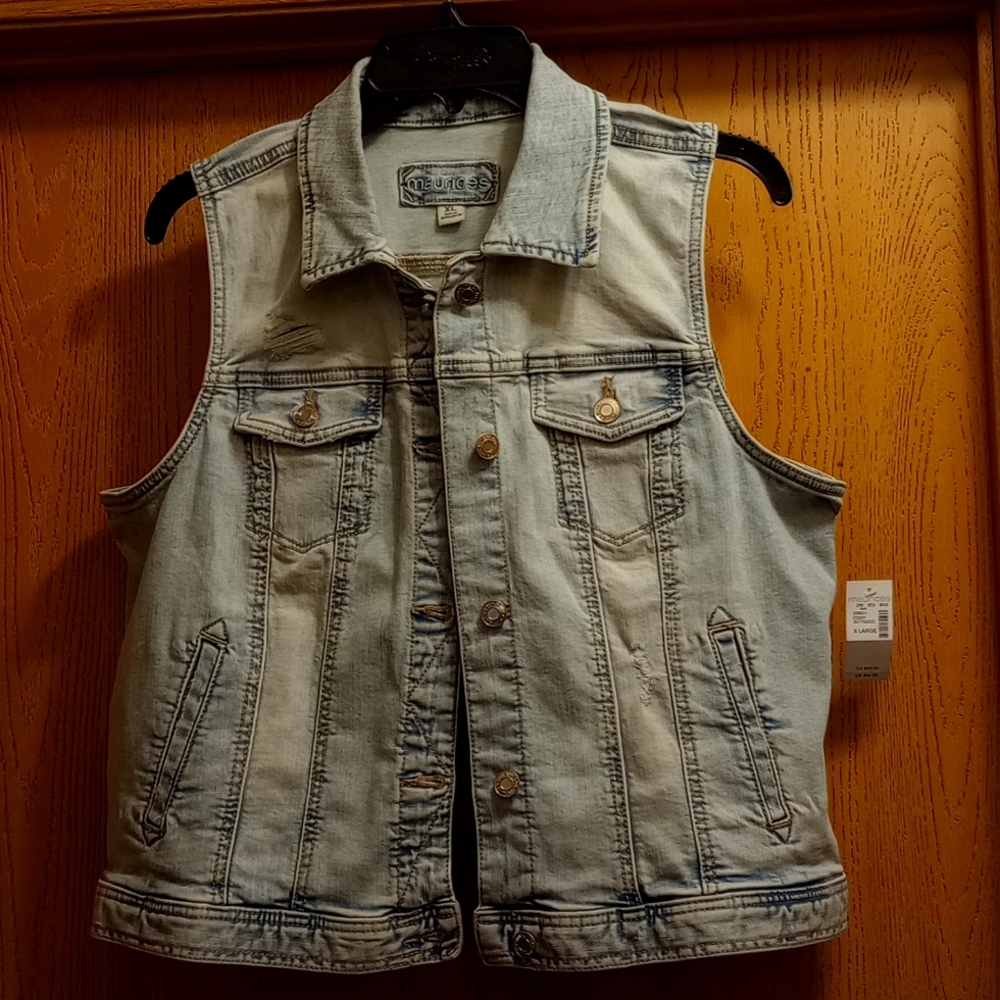 Maurice's denim sleeveless jacket brand new XL